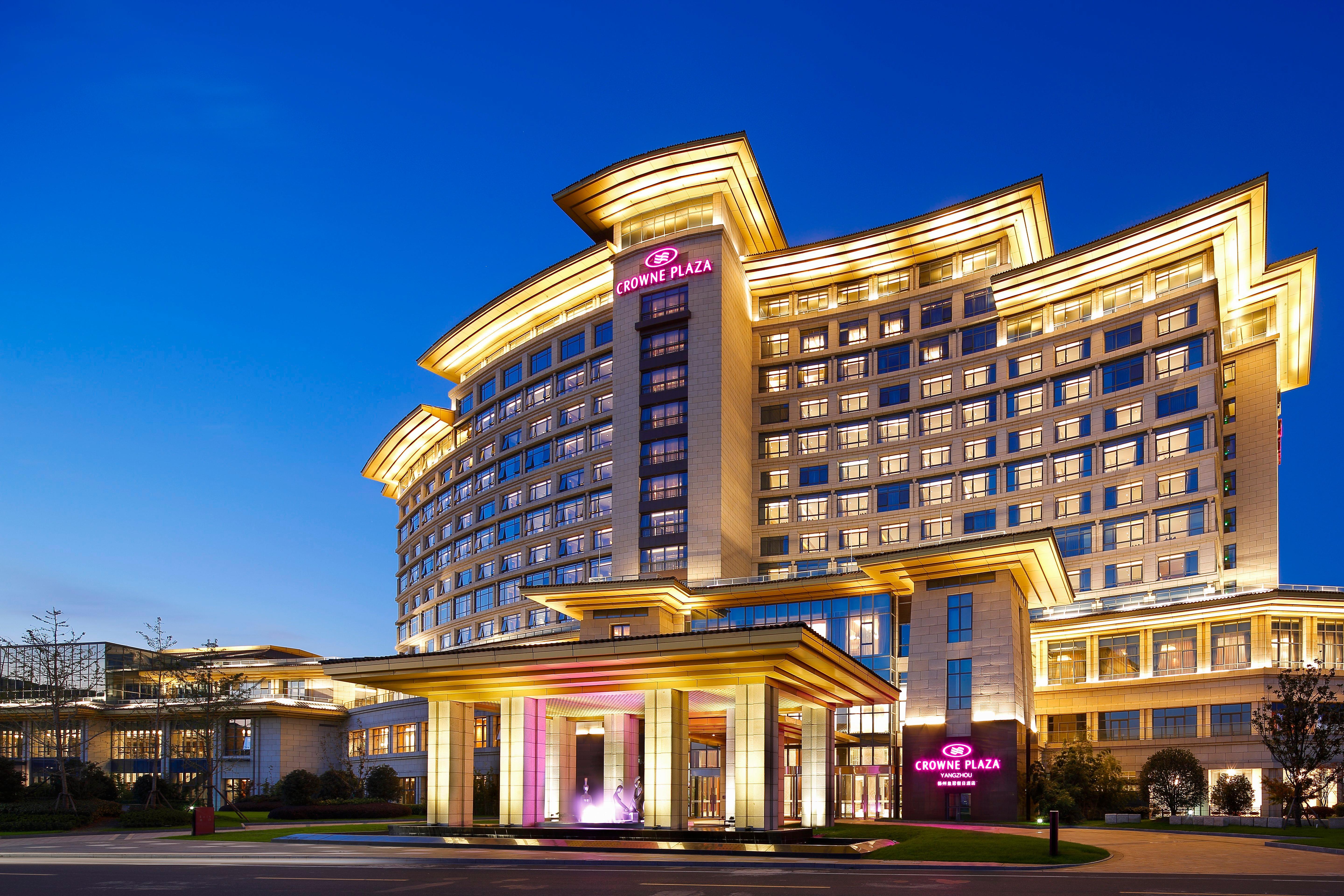 Crowne Plaza Yangzhou By Ihg Hotel Exterior photo