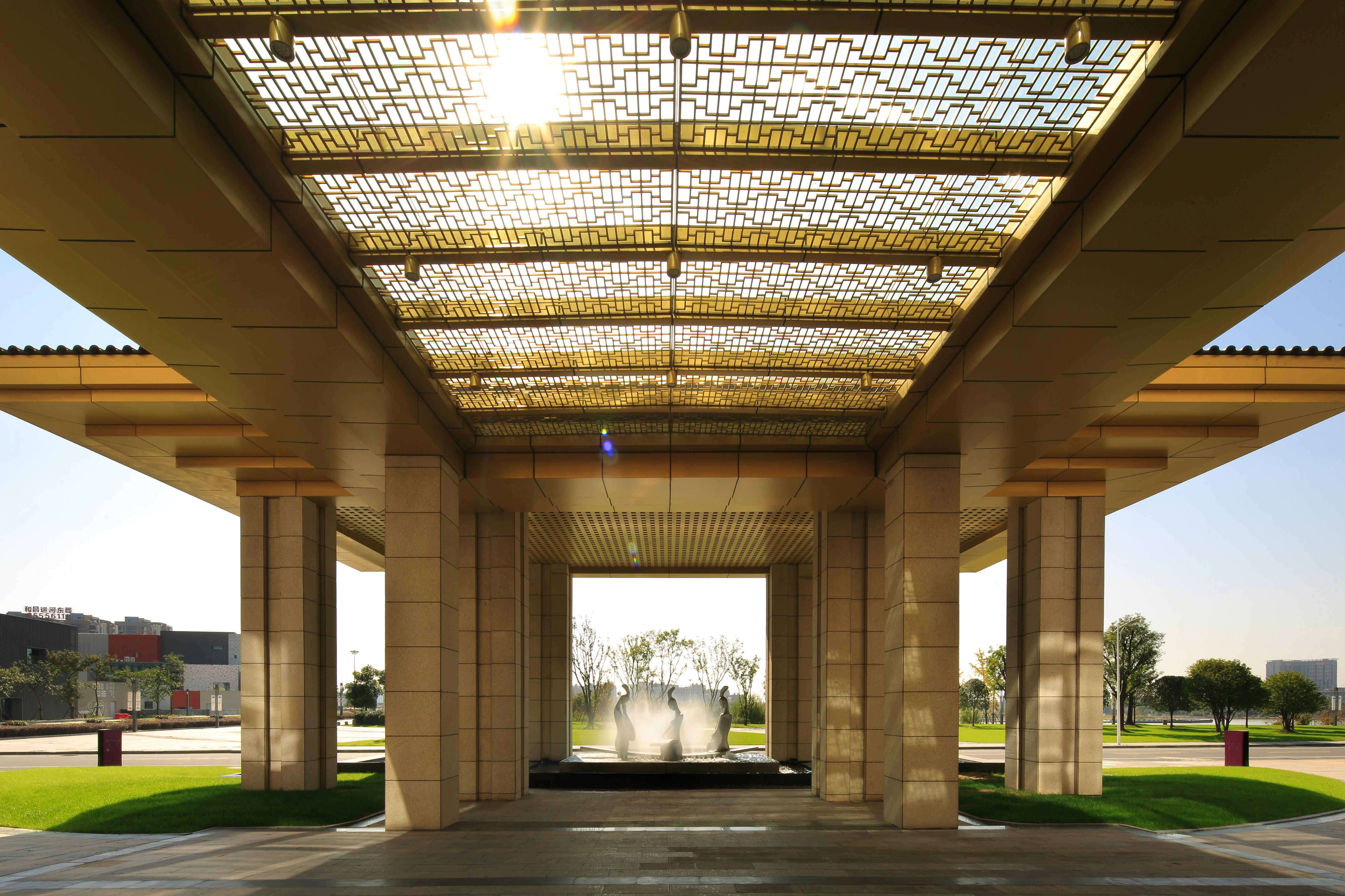 Crowne Plaza Yangzhou By Ihg Hotel Exterior photo